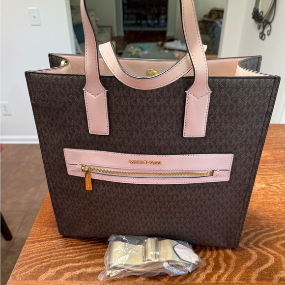Michael Kors Brown and Pink Tote Bag - Picture 4 of 15